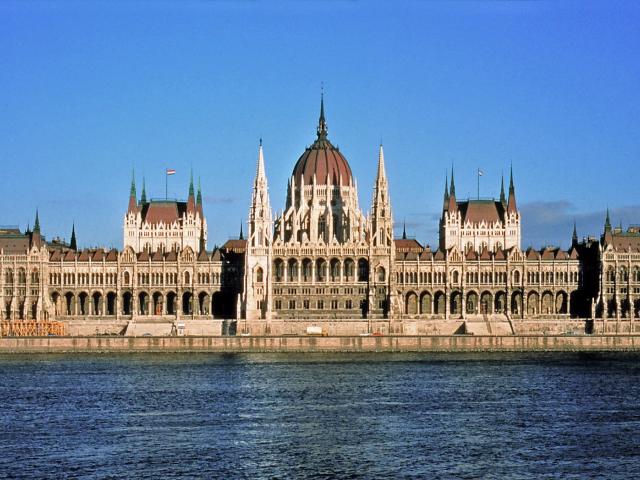 BUDAPEST 5 Jewels of Europe holiday package
